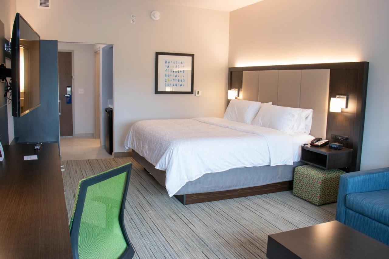 Holiday Inn Express & Suites Tuscaloosa East By Ihg Exterior photo